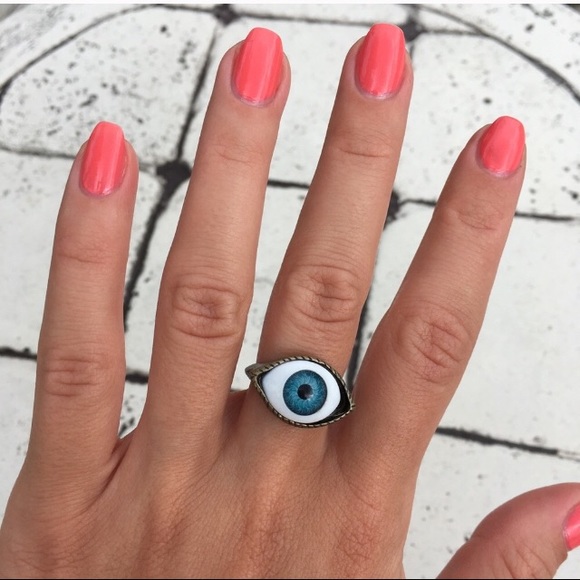 Eye Ring - Picture 9 of 12